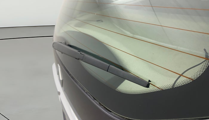 2017 Renault Duster RXS CVT, Petrol, Automatic, 63,084 km, Rear Wiper