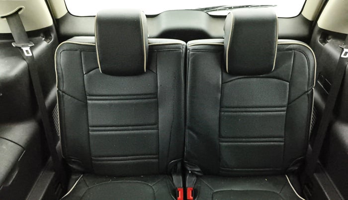 2019 Tata Hexa XM PLUS 4X2 7 STR, Diesel, Manual, 1,01,654 km, Third Seat Row ( optional )