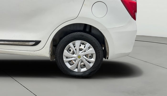 2017 Maruti Dzire LXI, CNG, Manual, 92,693 km, Left Rear Wheel