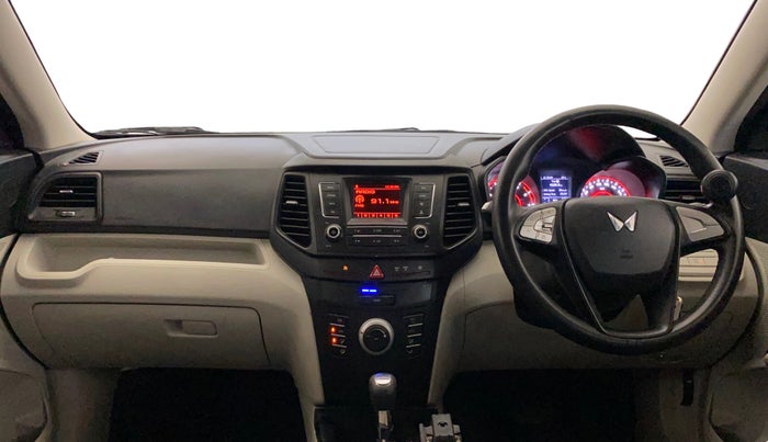 2022 Mahindra XUV300 W6 1.2 PETROL AMT, Petrol, Automatic, 44,310 km, Dashboard