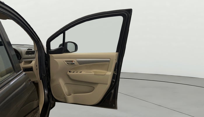 2017 Maruti Ertiga VXI, Petrol, Manual, 65,870 km, RHS Front Door