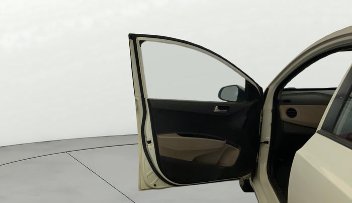 2015 Hyundai Xcent S 1.2, Petrol, Manual, 64,065 km, LHS Front Door