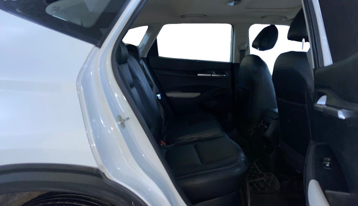 2023 KIA SELTOS HTK PLUS 1.5 IMT, Petrol, Manual, 28,939 km, Right Side Rear Door Cabin