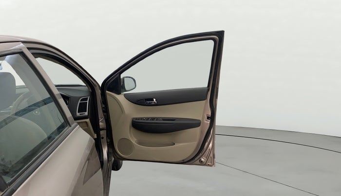 2012 Hyundai i20 MAGNA 1.2, Petrol, Manual, 30,545 km, RHS Front Door