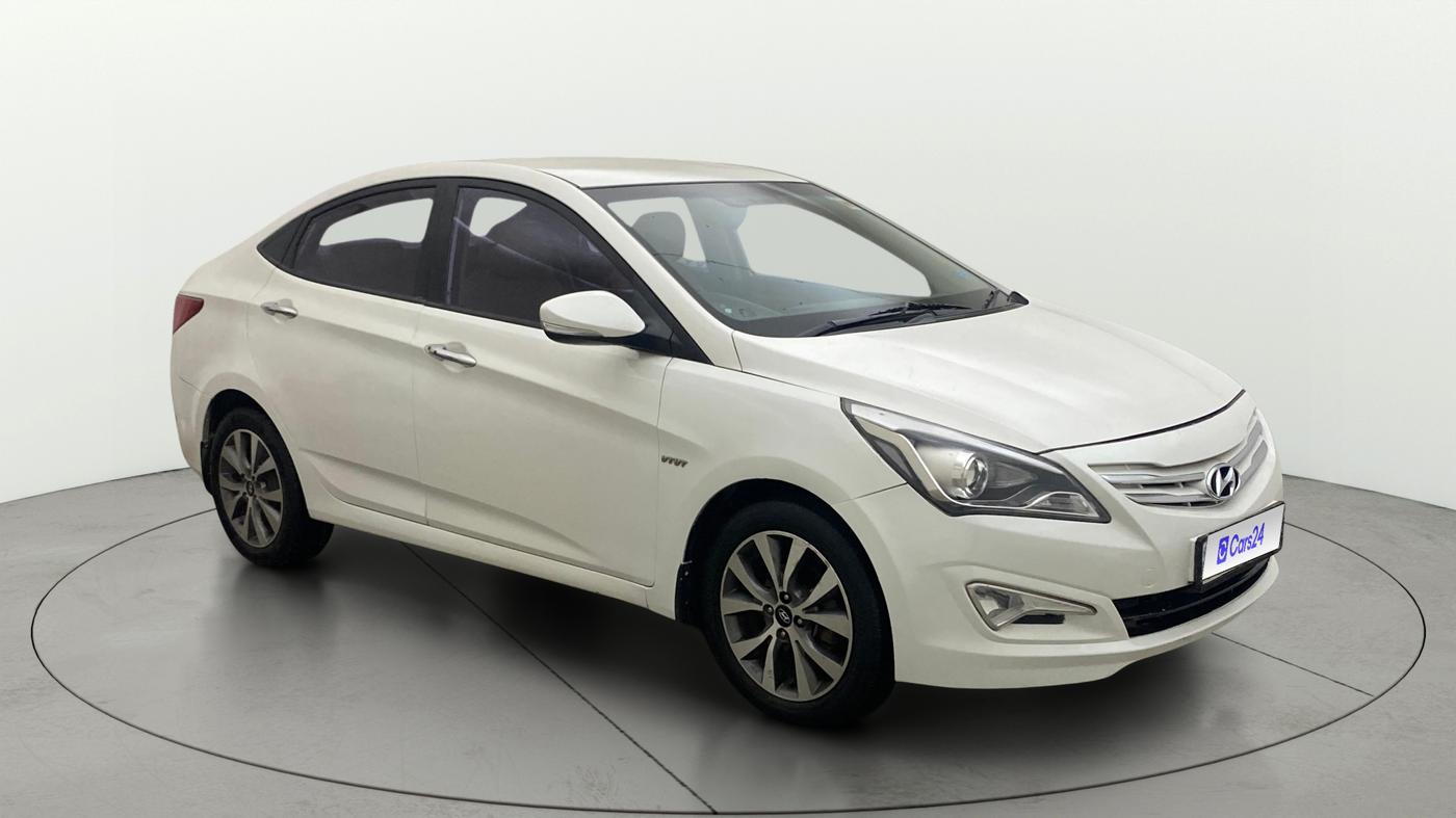 2016 Hyundai Verna 1.6 VTVT SX, Petrol, Manual, 1,05,862 km, SRP