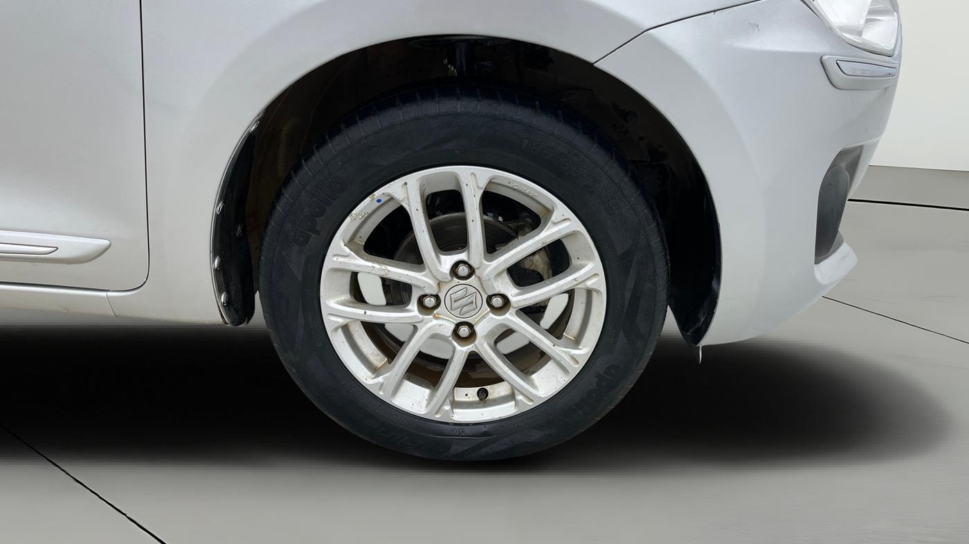 2018 Maruti Swift ZXI AMT, Petrol, Automatic, 59,177 km, Right Front Wheel