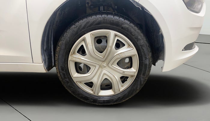 2020 Tata ALTROZ XT PETROL, Petrol, Manual, 68,720 km, Right Front Wheel