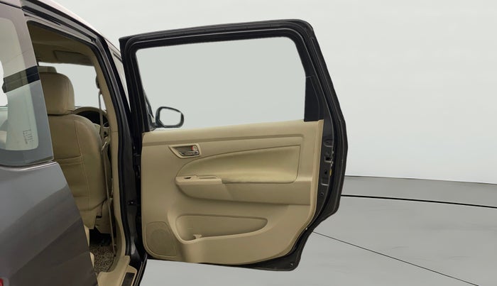 2015 Maruti Ertiga ZXI+, Petrol, Manual, 99,150 km, RHS Rear Door