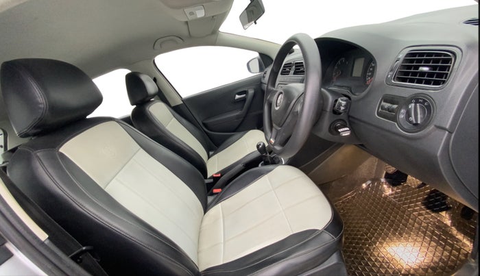 2015 Volkswagen Polo COMFORTLINE 1.2L, Petrol, Manual, 75,779 km, Right Side Front Door Cabin