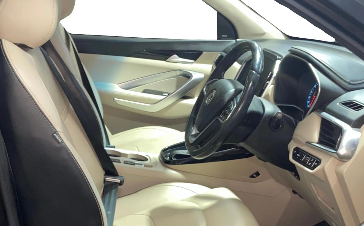 2021 MG HECTOR SHARP 1.5 PETROL CVT, Petrol, Automatic, 83,570 km, Right Side Front Door Cabin