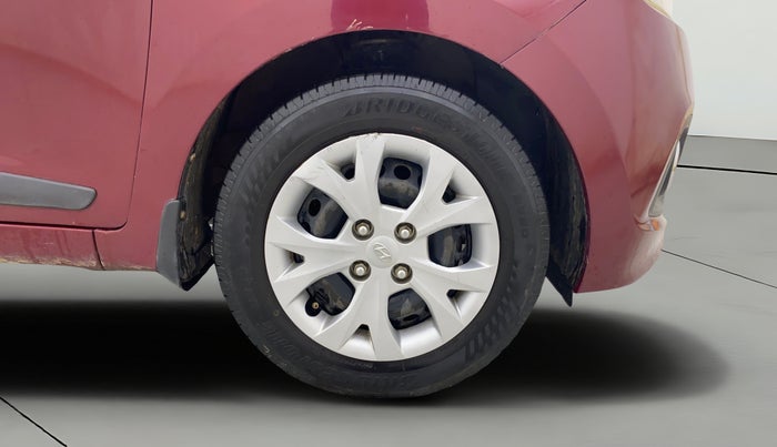2015 Hyundai Grand i10 SPORTZ 1.2 KAPPA VTVT, Petrol, Manual, 70,865 km, Right Front Wheel