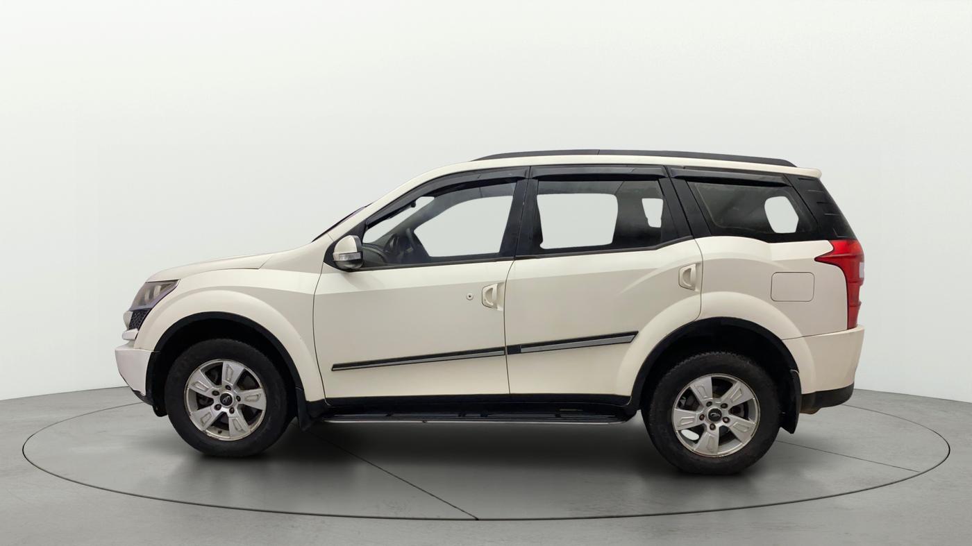 2012 Mahindra XUV500 W8, Diesel, Manual, 1,55,674 km, Left Side