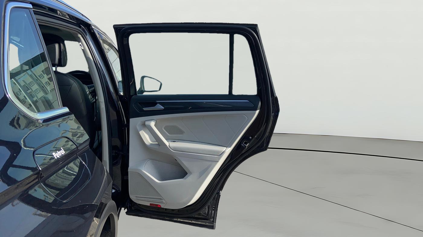 2023 Volkswagen TIGUAN ELEGANCE 2.0 TSI DSG, Petrol, Automatic, 71,119 km, RHS Rear Door