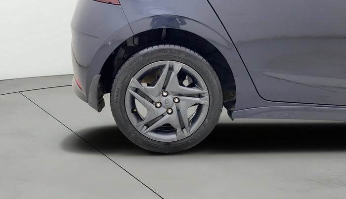 2021 Hyundai NEW I20 SPORTZ 1.2 MT, Petrol, Manual, 98,586 km, Right Rear Wheel