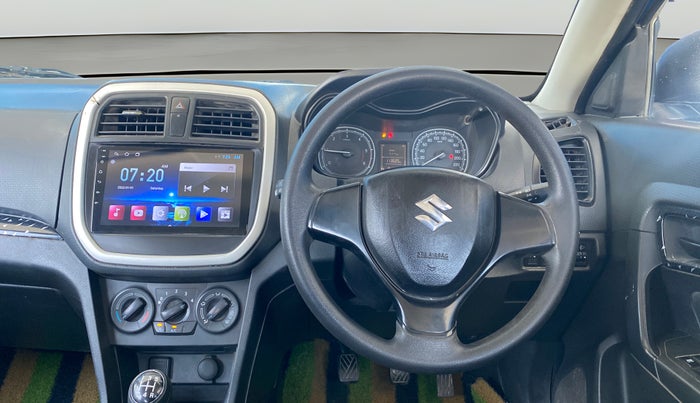 2017 Maruti Vitara Brezza VDI (O), Diesel, Manual, 1,13,564 km, Steering Wheel Close Up