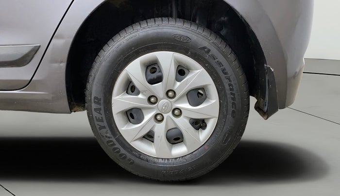 2016 Hyundai Elite i20 MAGNA 1.2, Petrol, Manual, 27,155 km, Left Rear Wheel