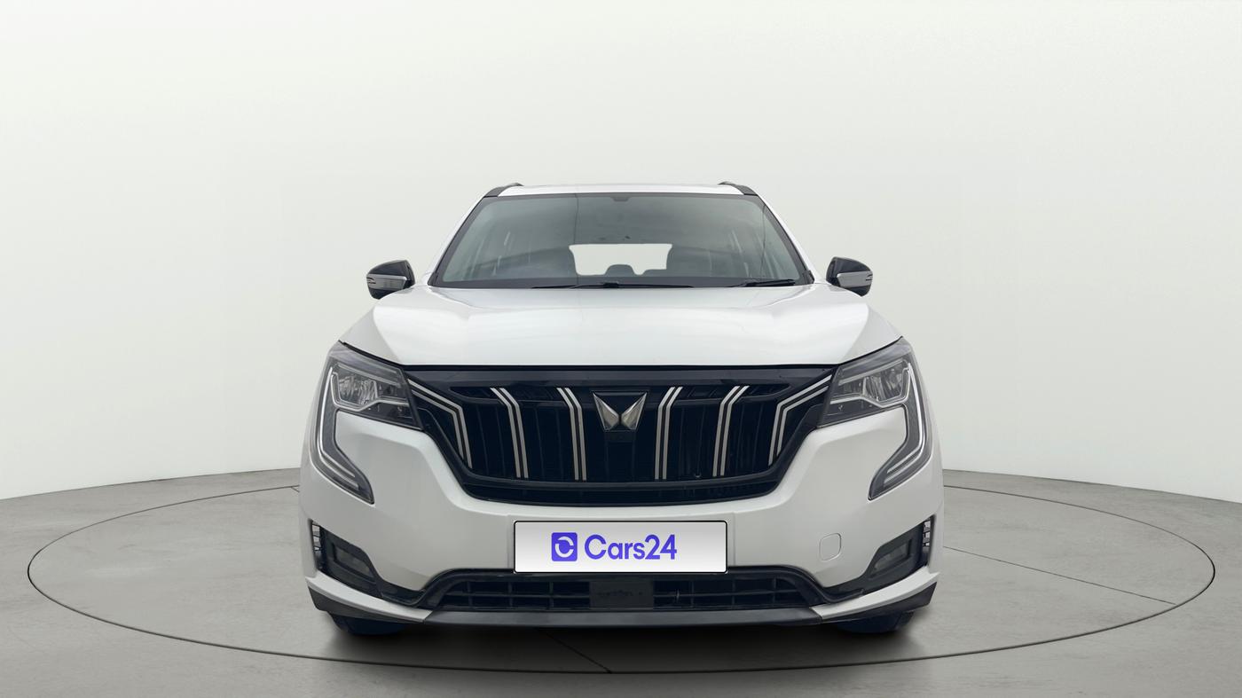 2023 Mahindra XUV700 AX 5 D AT 7 STR, Diesel, Automatic, 1,26,913 km, Front