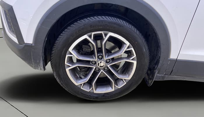 2021 Skoda KUSHAQ STYLE 1.5L TSI DSG, Petrol, Automatic, 1,13,066 km, Left Front Wheel