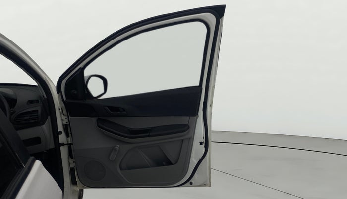 2023 Tata Tiago XE PETROL, Petrol, Manual, 23,377 km, RHS Front Door