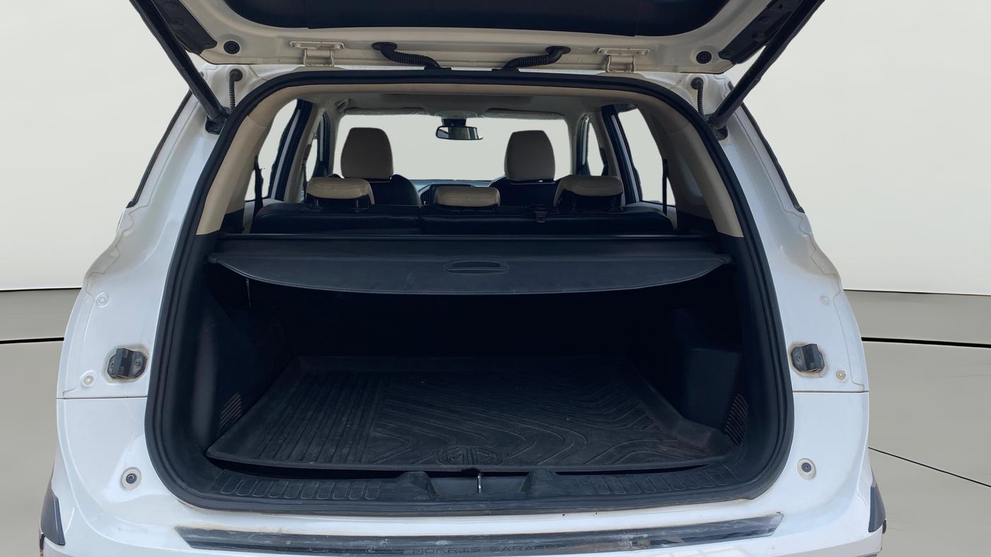 2021 MG HECTOR SHARP HYBRID 1.5 PETROL, Petrol, Manual, 40,654 km, Boot Open Zoomed View