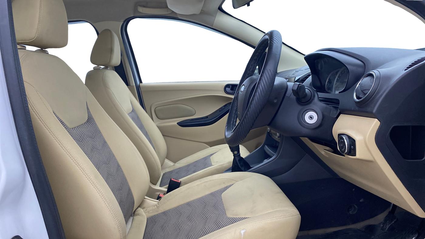 2017 Ford Figo Aspire TITANIUM 1.2 PETROL, Petrol, Manual, 98,248 km, Right Side Front Door Cabin