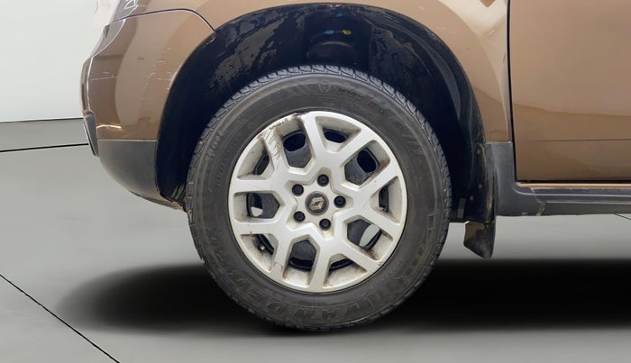2016 Renault Duster RXL PETROL, Petrol, Manual, 88,147 km, Left Front Wheel