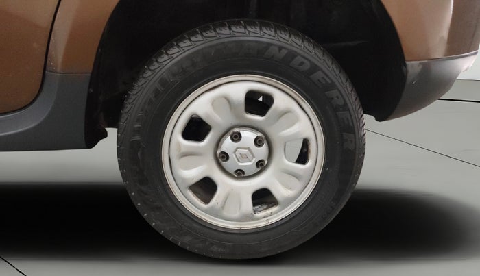 2013 Renault Duster RXL PETROL, Petrol, Manual, 23,481 km, Left Rear Wheel