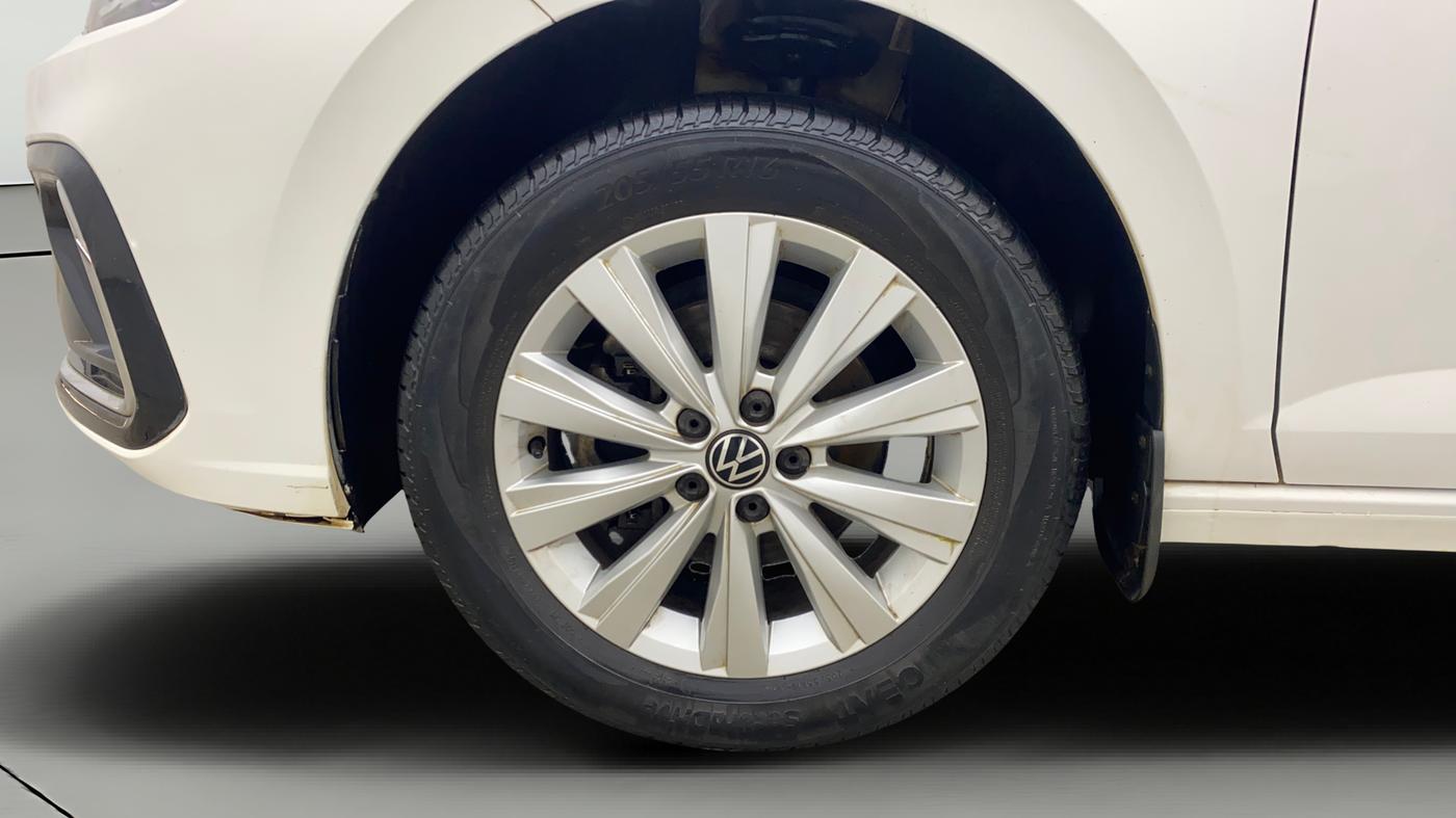 2022 Volkswagen VIRTUS HIGHLINE TSI 1.0 MT, Petrol, Manual, 61,366 km, Left Front Wheel