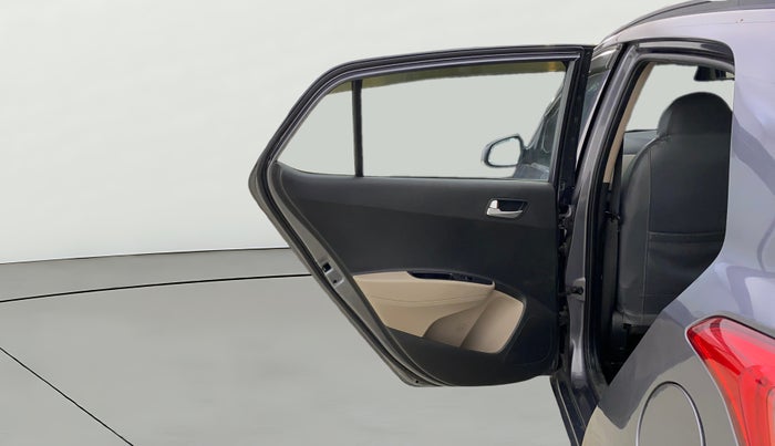 2015 Hyundai Grand i10 SPORTZ 1.2 KAPPA VTVT, CNG, Manual, 52,972 km, LHS Rear Door