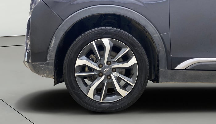 2021 Mahindra XUV300 W8 (O) 1.2 PETROL, Petrol, Manual, 59,351 km, Left Front Wheel