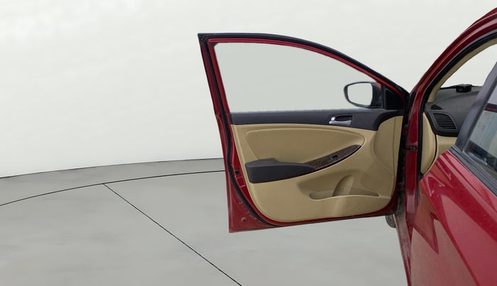 2015 Hyundai Verna FLUIDIC 4S 1.6 VTVT S(O), Petrol, Manual, 65,834 km, LHS Front Door