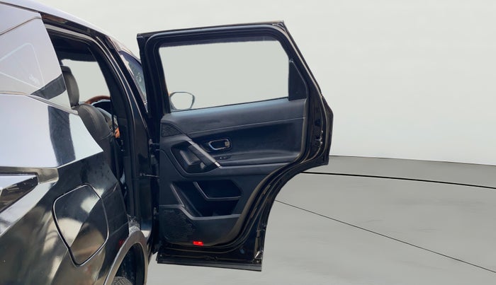 2022 Tata Harrier XZ PLUS 2.0L DARK EDITION, Diesel, Manual, 77,309 km, RHS Rear Door