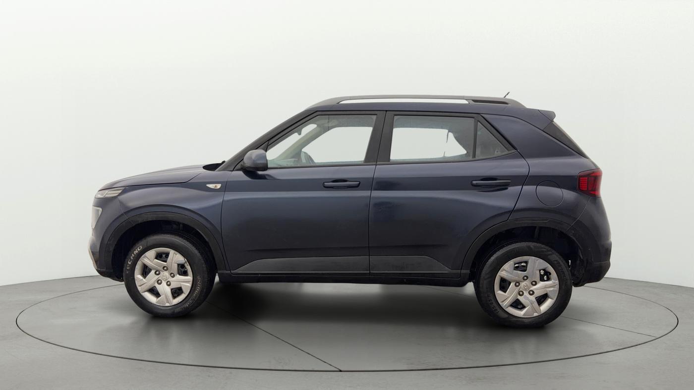 2022 Hyundai VENUE S 1.2, Petrol, Manual, 73,770 km, Left Side
