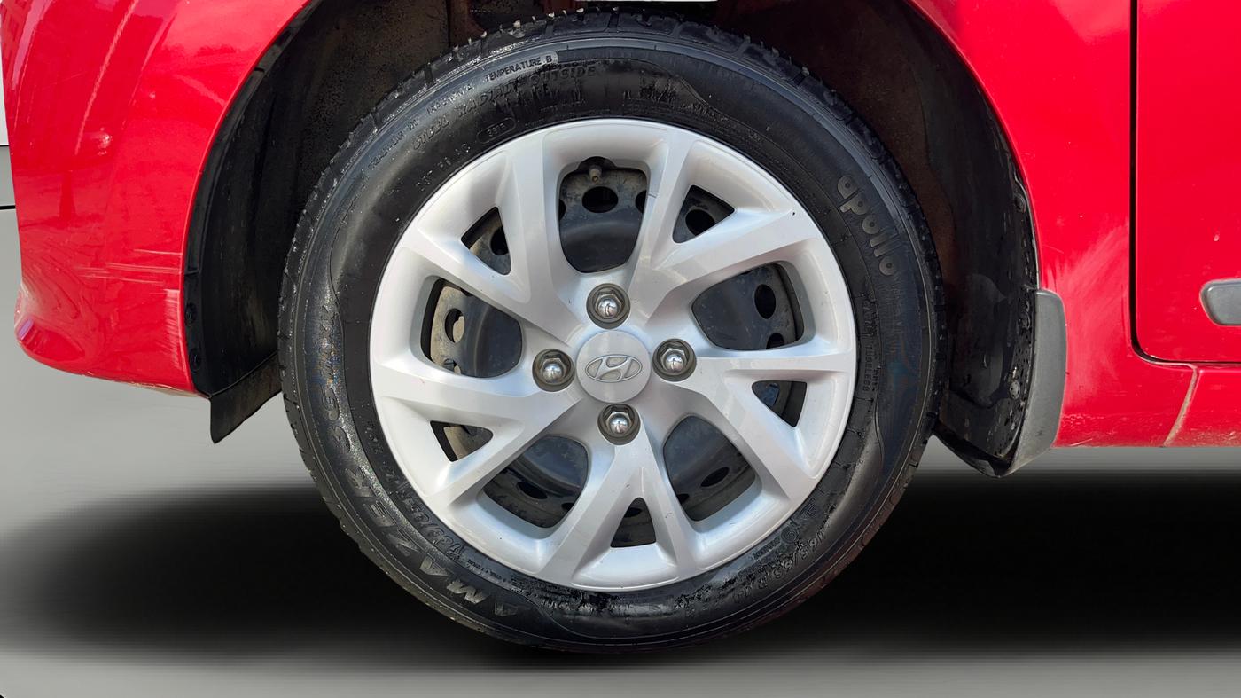 2019 Hyundai Grand i10 SPORTZ 1.2 KAPPA VTVT, Petrol, Manual, 42,988 km, Left Front Wheel