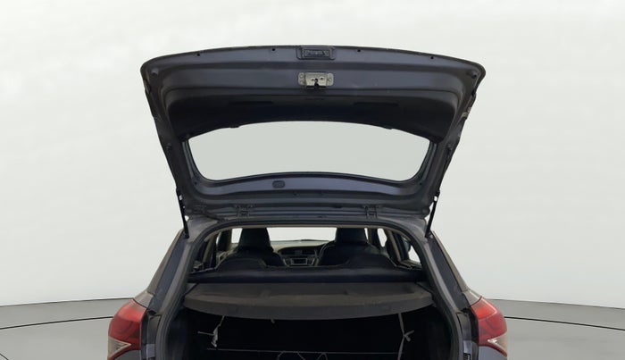 2017 Hyundai Elite i20 SPORTZ 1.2, Petrol, Manual, 79,297 km, Boot Door Open