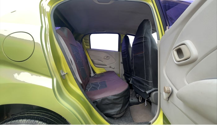 2016 Datsun Redi Go S, Petrol, Manual, 95,733 km, Right Side Rear Door Cabin