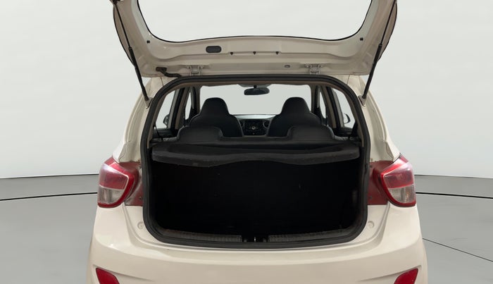 2015 Hyundai Grand i10 MAGNA 1.2 KAPPA VTVT, Petrol, Manual, 35,784 km, Boot Open Zoomed View