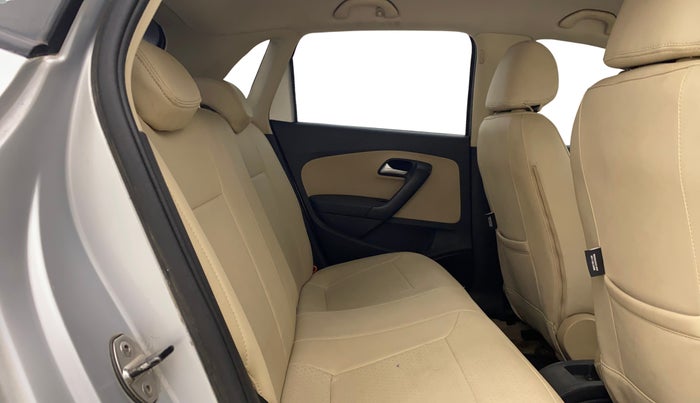 2016 Volkswagen Polo HIGHLINE1.2L, Petrol, Manual, 59,902 km, Right Side Rear Door Cabin