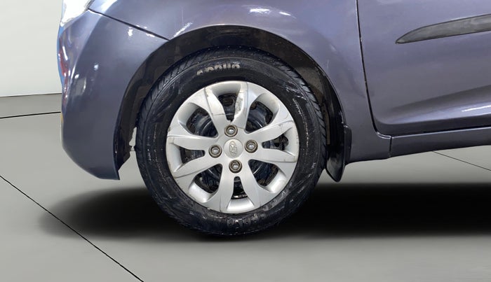 2015 Hyundai Eon SPORTZ, Petrol, Manual, 33,877 km, Left Front Wheel