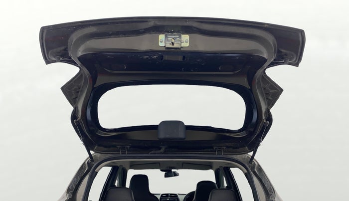 2018 Renault Kwid RXT 1.0 (O), Petrol, Manual, 84,581 km, Boot Door Open