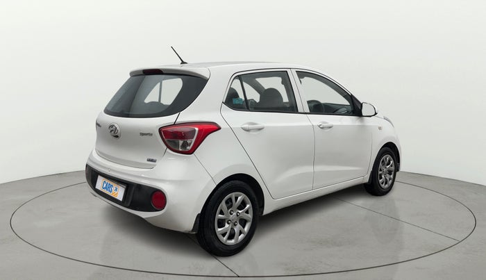 2018 Hyundai Grand i10 SPORTZ 1.2 KAPPA VTVT, CNG, Manual, 50,833 km, Right Back Diagonal