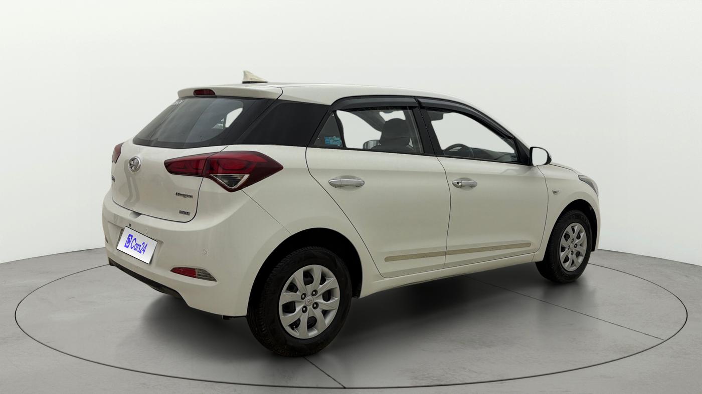2016 Hyundai Elite i20 MAGNA 1.2, Petrol, Manual, 49,208 km, Right Back Diagonal