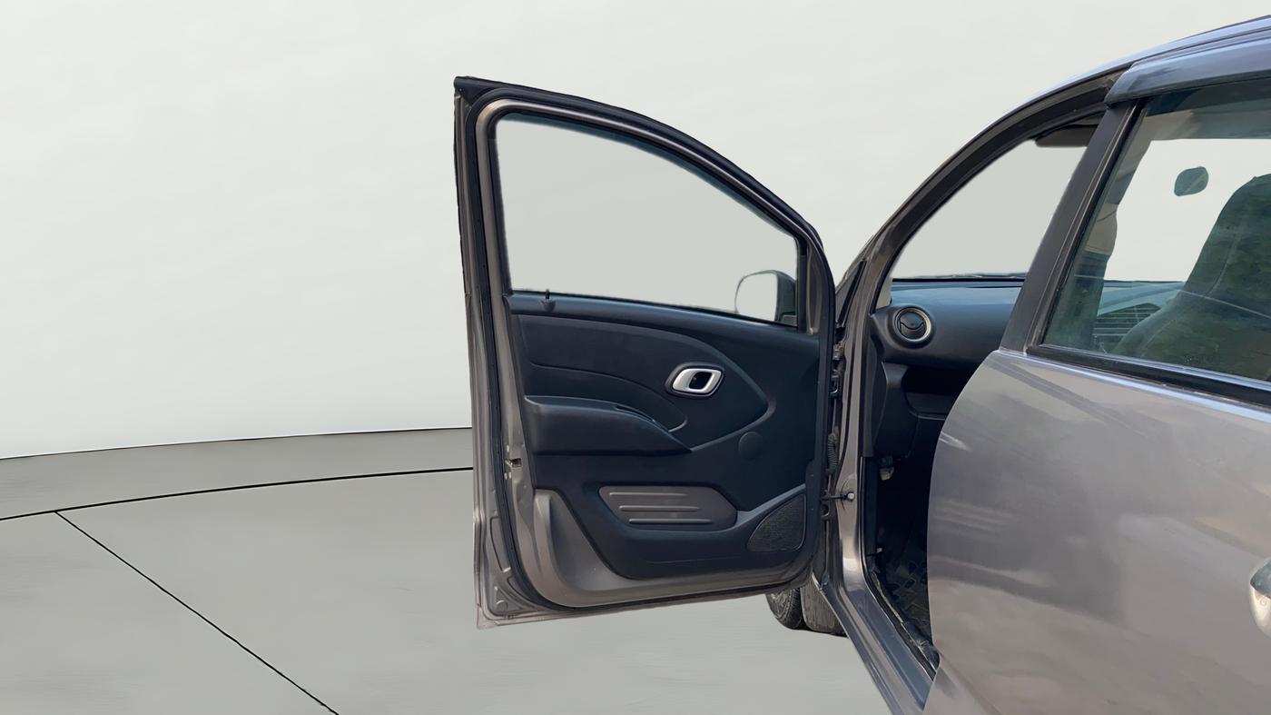 2018 Datsun Redi Go T(O) 1.0, Petrol, Manual, 30,308 km, LHS Front Door