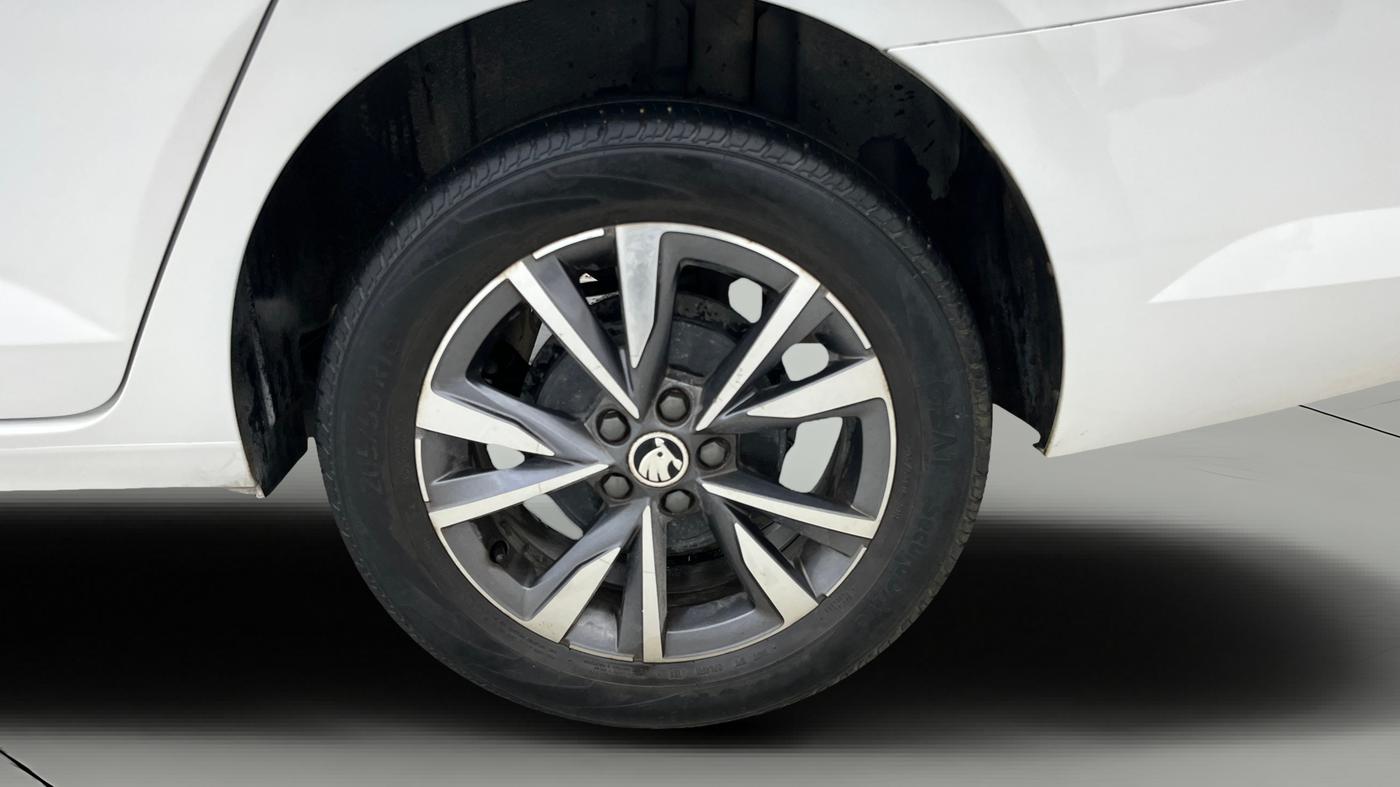 2023 Skoda SLAVIA STYLE 1.0L TSI AT, Petrol, Automatic, 42,661 km, Left Rear Wheel
