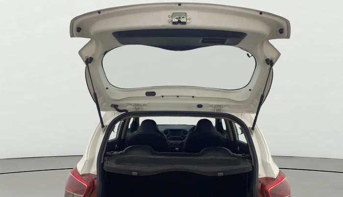 2017 Hyundai Grand i10 SPORTZ (O) 1.2 KAPPA VTVT, Petrol, Manual, 25,181 km, Boot Door Open