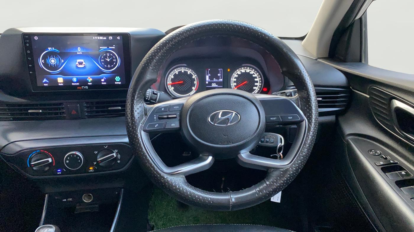 2022 Hyundai NEW I20 MAGNA 1.2 MT, Petrol, Manual, 53,504 km, Steering Wheel Close Up