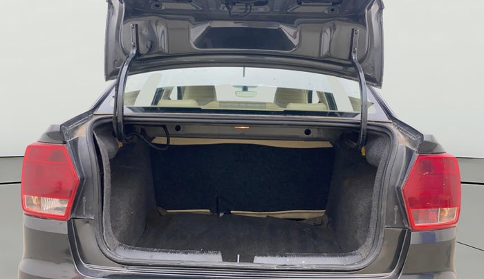 2018 Volkswagen Ameo HIGHLINE PLUS 1.5L AT 16 ALLOY, Diesel, Automatic, 1,09,788 km, Boot Open Zoomed View