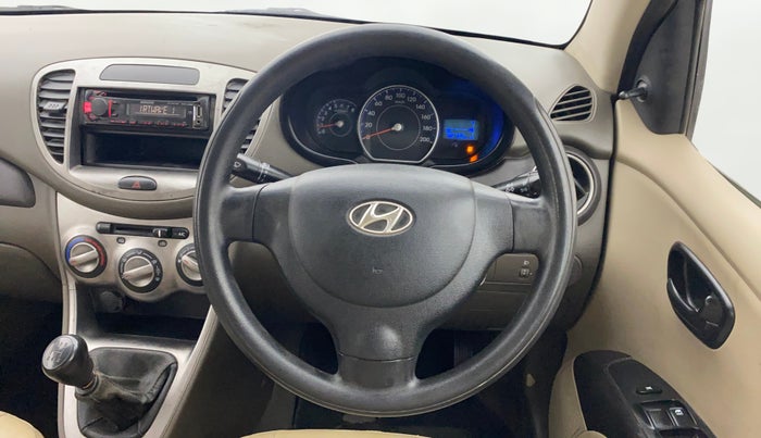 2015 Hyundai i10 MAGNA 1.1, Petrol, Manual, 60,693 km, Steering Wheel Close Up