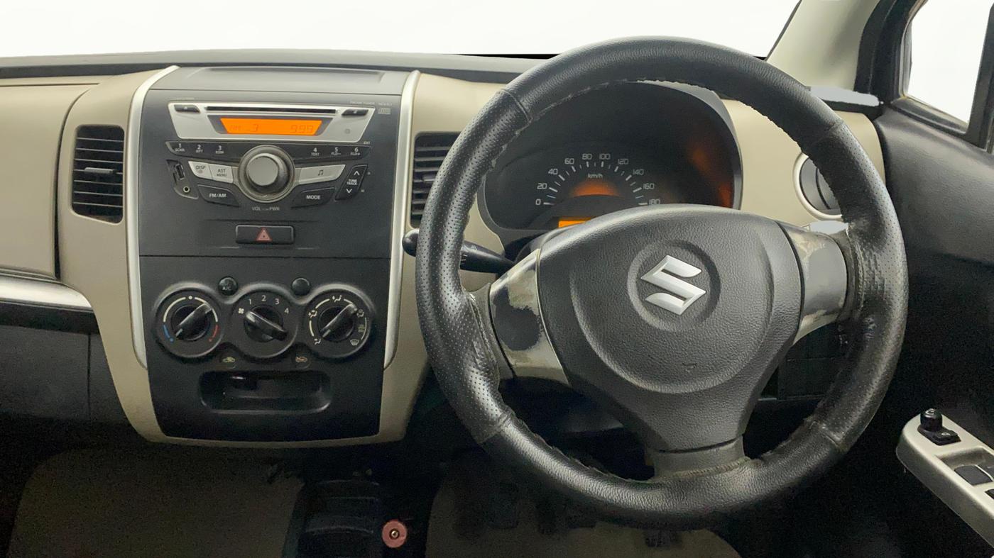 2015 Maruti Wagon R 1.0 LXI, Petrol, Manual, 75,668 km, Steering Wheel Close Up