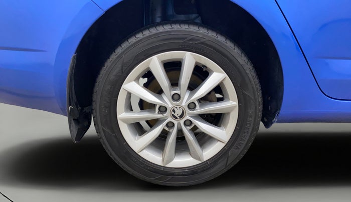 2015 Skoda Octavia ELEGANCE 1.8 TSI AT, Petrol, Automatic, 65,121 km, Right Rear Wheel